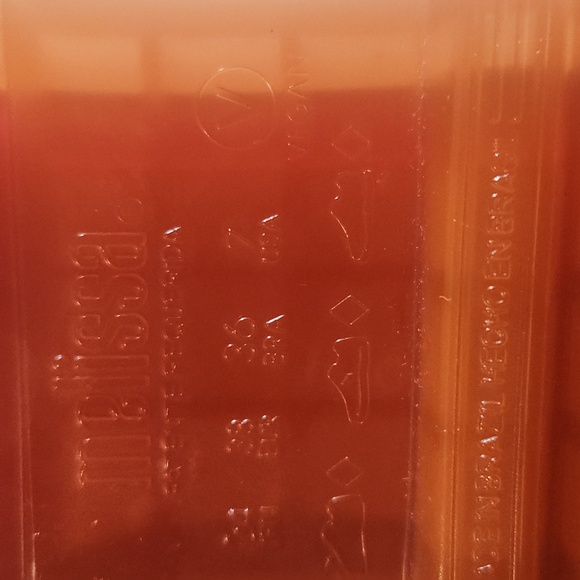 DONATING THIS WEEKEND IF NOT BOUGHT: Melissa boots size 7 for women - Picture 8 of 10